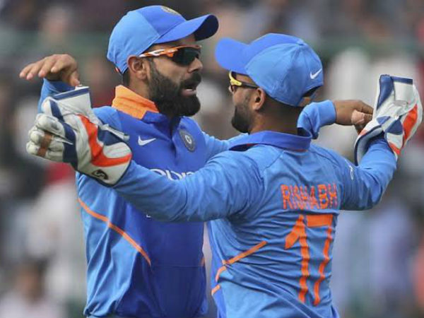 కోహ్లీ స్టెప్పులు: