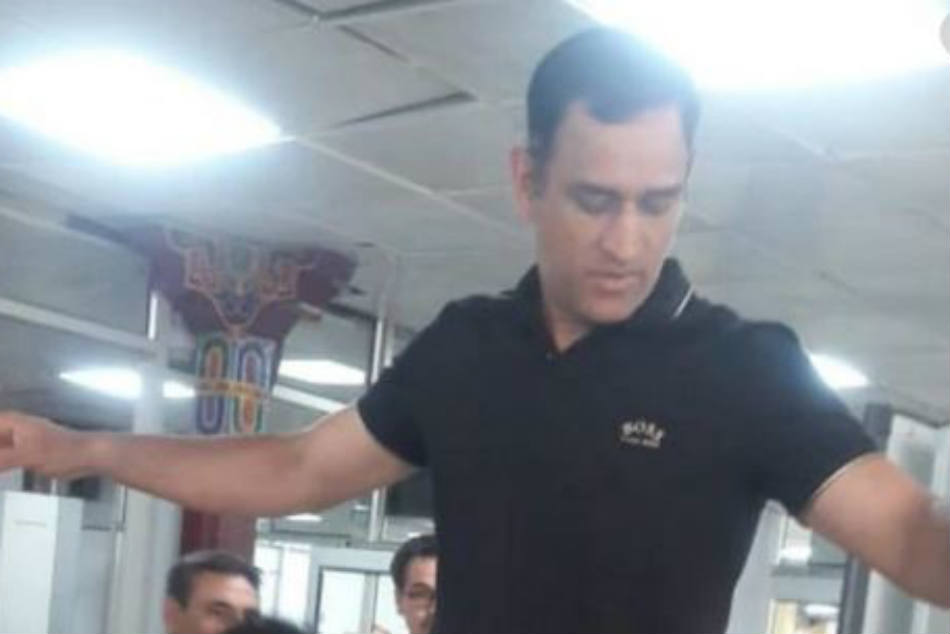 Lieutenant Colonel MS Dhoni completes 15-day Army stint, spotted at Leh airport Lieutenant Colonel MS Dhoni completes 15-day Army stint, spotted at Leh airport