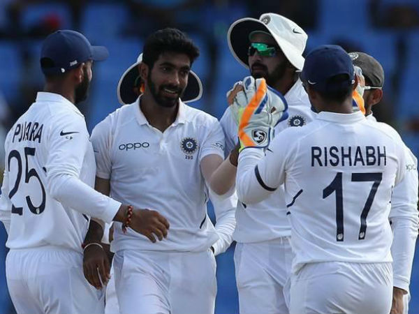 పిచ్‌, వాతావరణం: