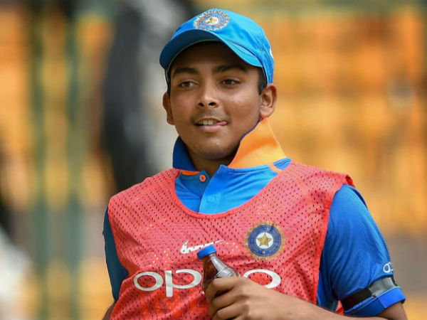 వినోద్ కాంబ్లీ మాదిరి కెరీర్‌ను నాశనం చేసుకుంటున్నాడా?