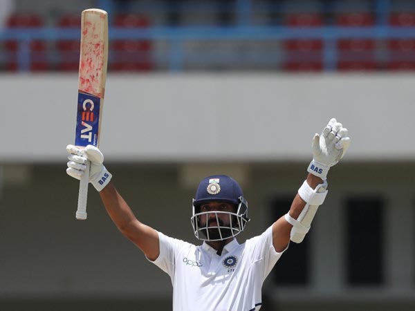 ఒత్తిడిని తట్టుకొని ఆడగలిగేది రహానేనే: