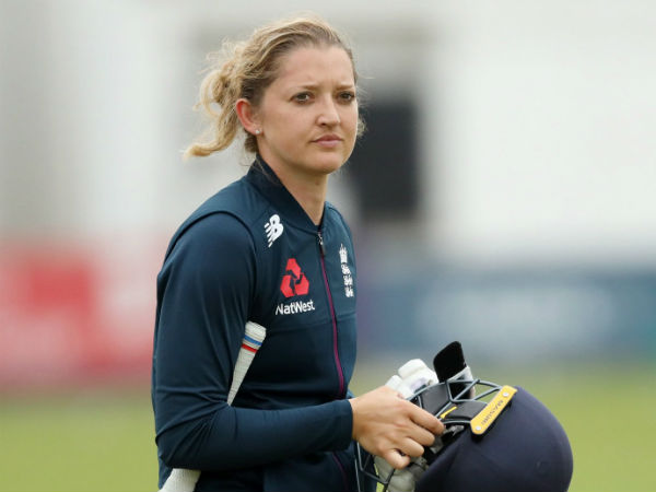 మెంటల్ హెల్త్ సమస్య కారణంగా