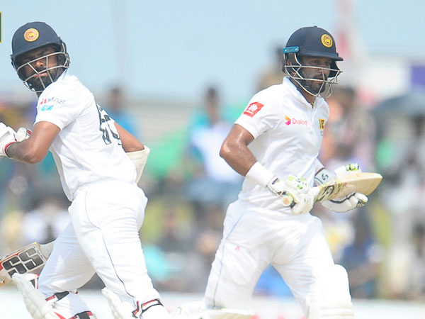 తడబడ్డా నిలిచారు: