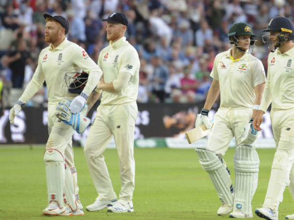 స్టోక్స్‌ అర్ధ సెంచరీ: