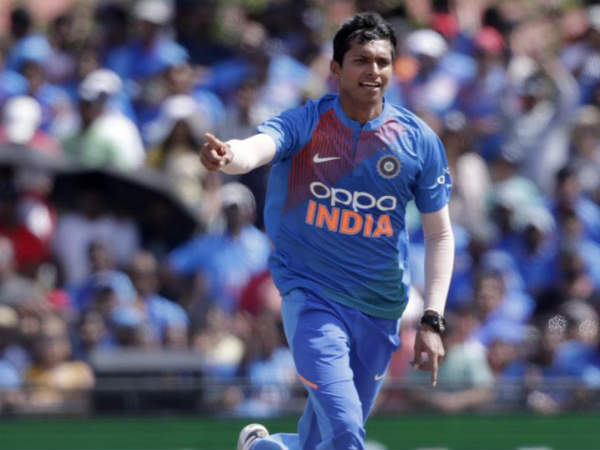 నాలుగు వికెట్ల తేడాతో విజయం