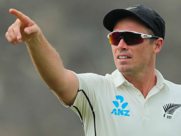 రెండో ఇన్నింగ్స్‌లో రెండు వికెట్లు