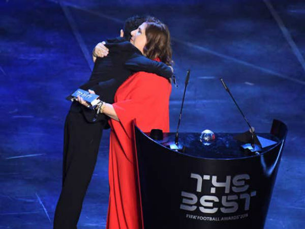 ఫిఫా ఫ్యాన్ అవార్డు