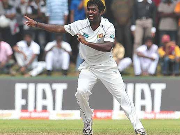 ముత్తయ్య మురళీధరన్ (2003, 2006-2008)