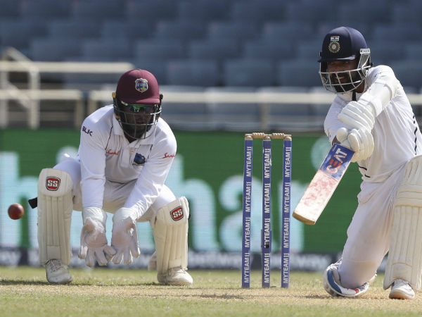 రహానే, విహారి అర్ధ సెంచరీలు: