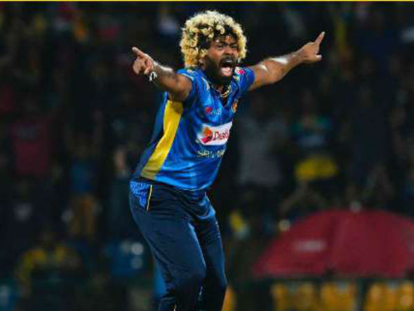 ఇన్నింగ్స్‌లో 14వ ఓవర్‌ 