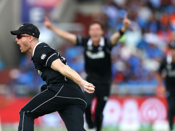 అంబులెన్స్‌లో ఉన్నాం: