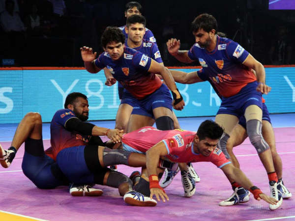 12 మ్యాచ్‌ల్లో 10 విజయాలతో 54 పాయింట్లు