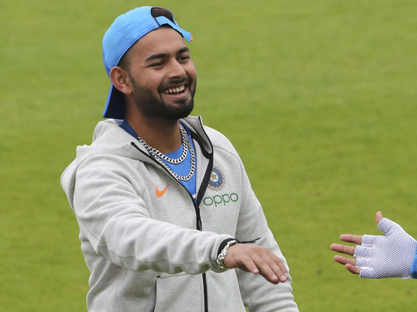 పంత్‌కు అవకాశాలు ఇవ్వాలి: