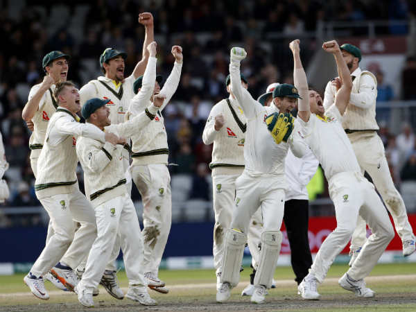 ఓ మోసగాడు ఇలా వ్యవహరించడం