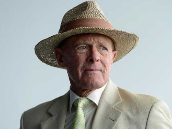 టీవీ కామెంటేటర్‌గా బాగా పాపులర్