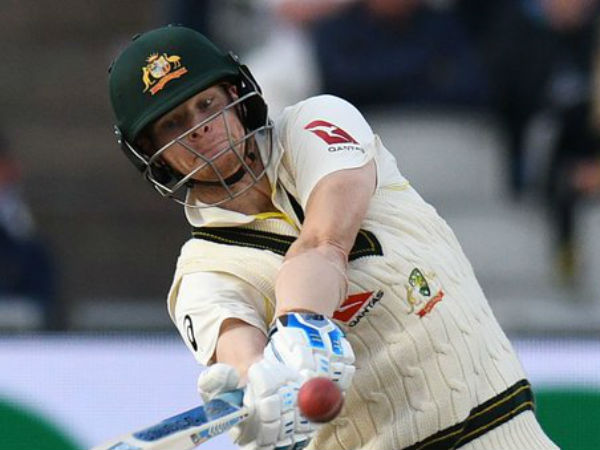 తొలి ఇన్నింగ్స్‌లో డబుల్‌ సెంచరీ