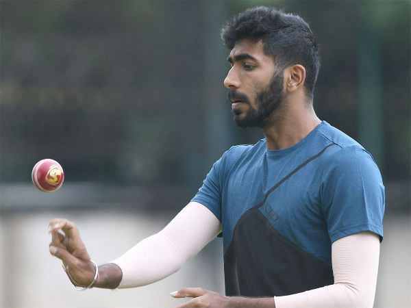 అంబానీ విందుకు దూరం: