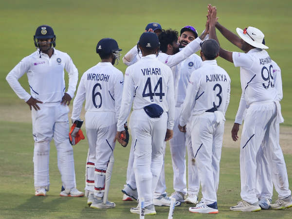 భారత తరుపున టెస్టుల్లో 200 వికెట్లు తీసిన బౌలర్లు: 