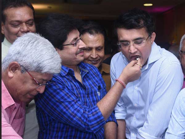 2008లో రిటైర్మెంట్: