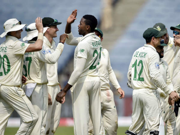 మూడు వికెట్లు తీసిన రబాడ