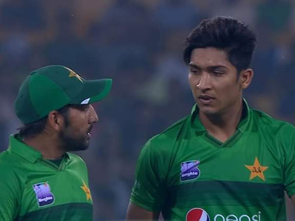 పిన్న వయస్కుడిగా చరిత్ర