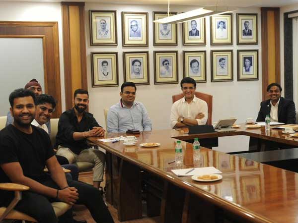 గంగూలీతో సమావేశం: