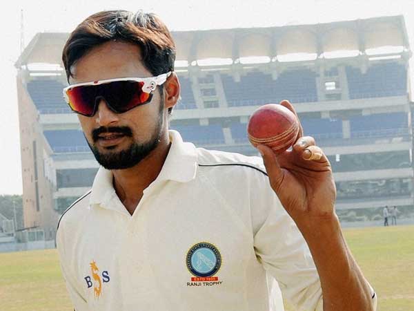 వరుసగా 50కిపైగా వికెట్లు