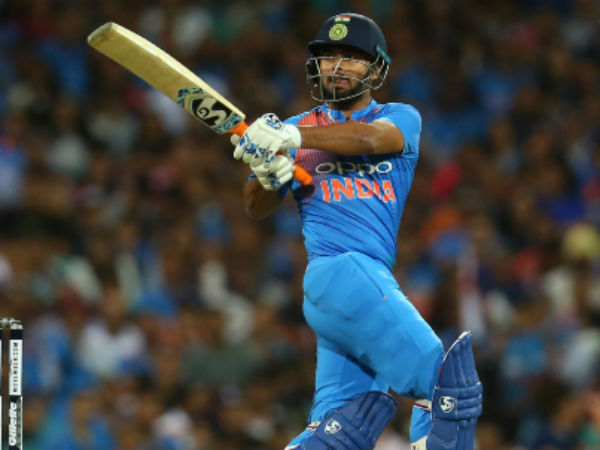 తప్పుల నుంచి నేర్చుకుంటాడని