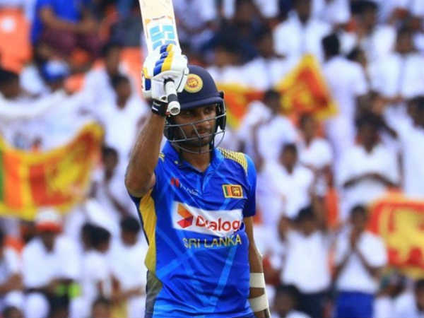 ధోని సరసన షణక