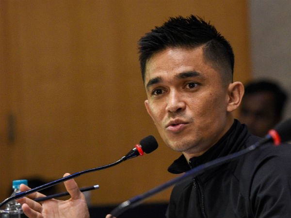 ఫుట్‌బాల్ క్రీడను బలోపేతం చేద్దాం