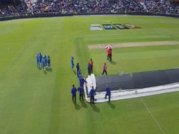 ఇది మొదటిసారేం కాదు: