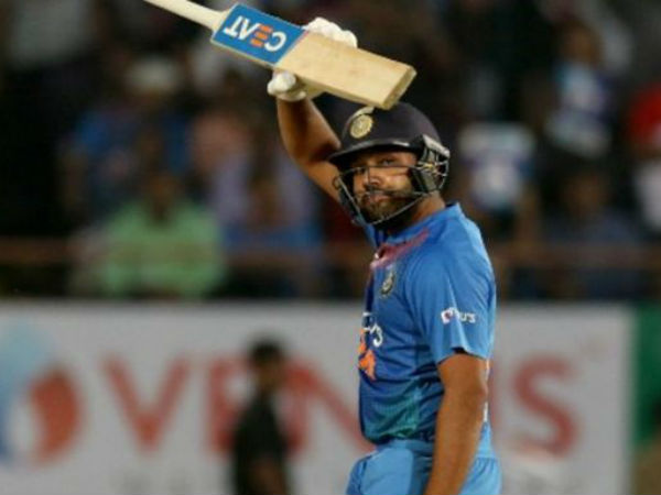 ధోనీ రికార్డును బద్దలు: 