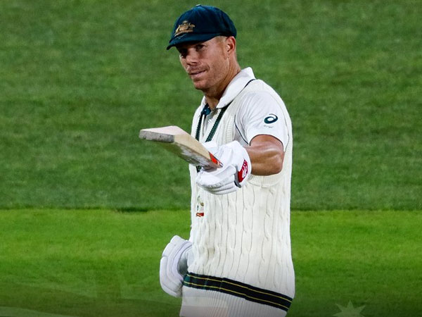 అనేక రికార్డులు బద్దలు