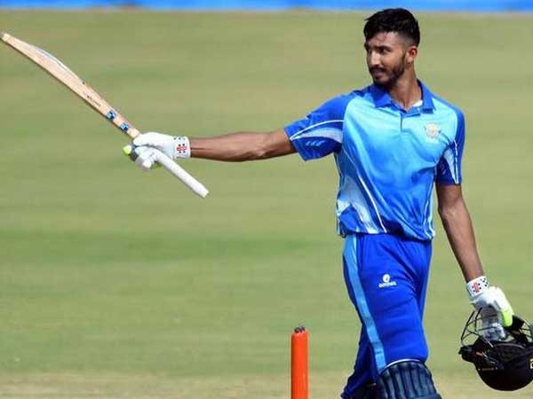 చేధనలో అత్యధిక పరుగుల రికార్డు