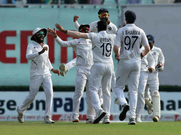 సొంతగడ్డపై టెస్టుల్లో టీమిండియా పేసర్ల అత్యుత్తమ ప్రదర్శనలు ఇవే: