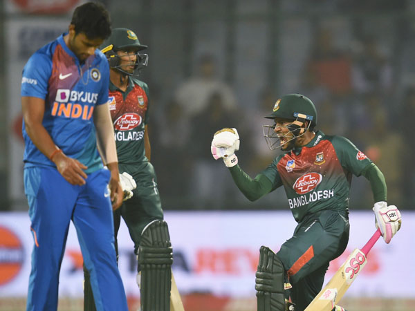 బంగ్లా తరుపున అగ్రస్థానంలో ముష్ఫికర్ రహీమ్