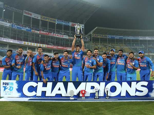 సిరీస్‌ కైవసం