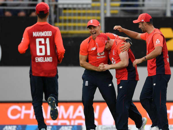  సూపర్‌ ఓవర్‌లో ఇంగ్లండ్ విజయం: