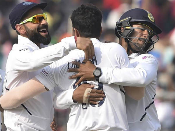 19 వికెట్లు తీసిన భారత పేసర్లు