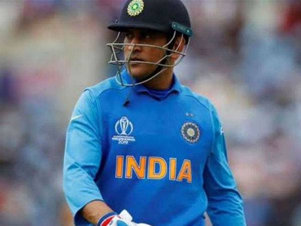 బంగ్లా సిరిస్‌కు ఎంపిక కాని ధోని