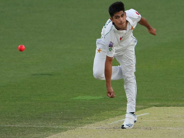 అతి పిన్న వయస్కుడిగా