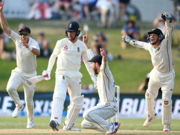 స్వదేశంలో మూడు, విదేశంలో మూడు