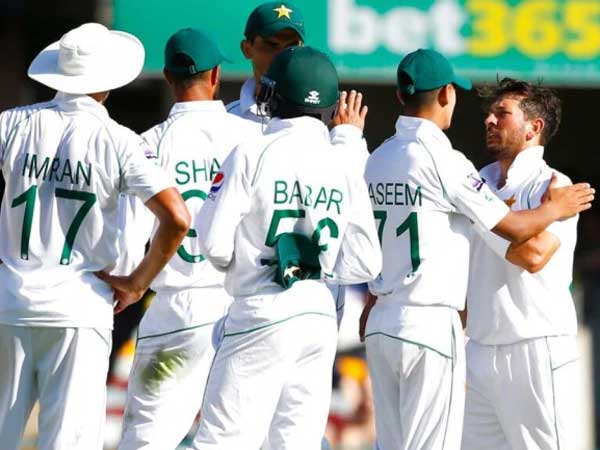 డబ్బులు తీసుకోలేదు