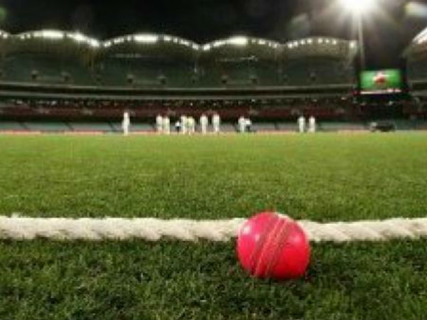 భారత్-బంగ్లా తొలి టెస్టు క్రికెటర్లకు సన్మానం