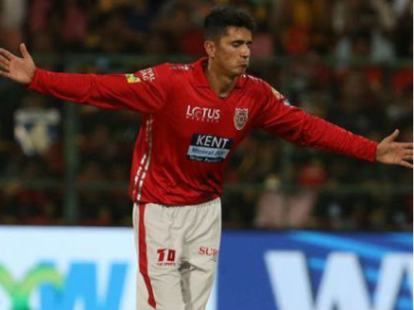 పాష్టో మాత్రమే తెలుసు: