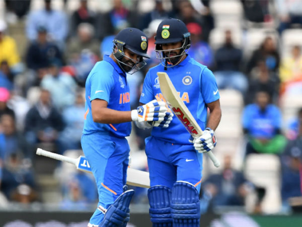 ధోని సిక్సుల రికార్డు బద్దలు