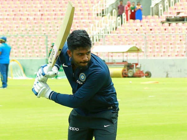 ధావన్‌ స్థానంలో శాంసన్‌: