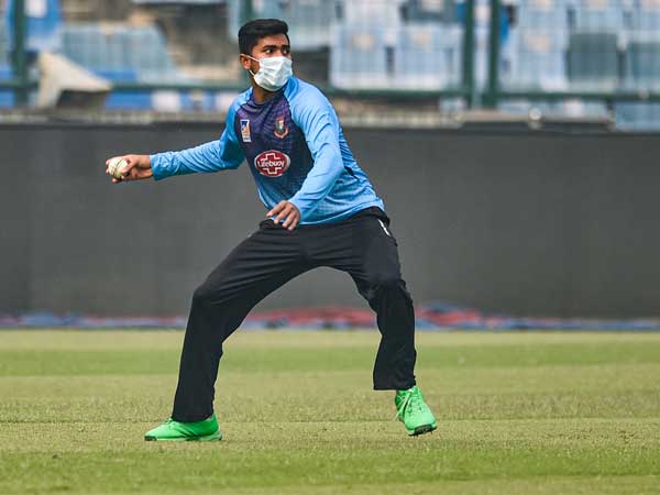 వాంతి చేసుకున్న సౌమ్య సర్కార్: