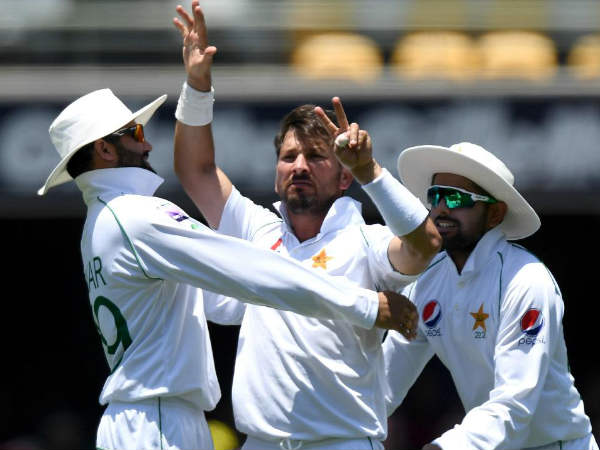 అతిగా సంబరాలు చేసుకున్న యాసిర్ షా 