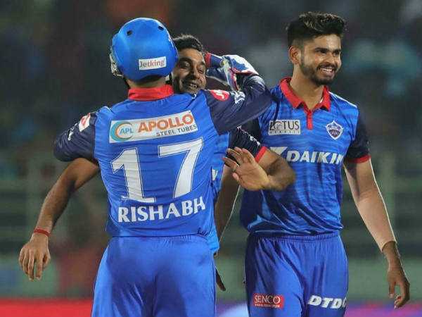 వేలానికి ముందు విడుదల చేసిన ఆటగాళ్లు